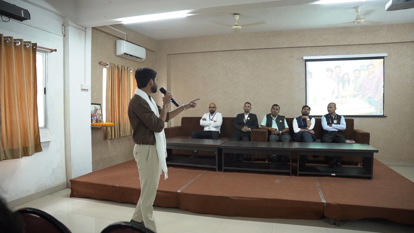 Akshat Vyas Mentor